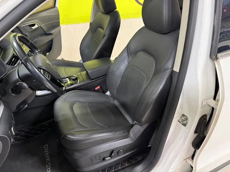 Borgward bx7