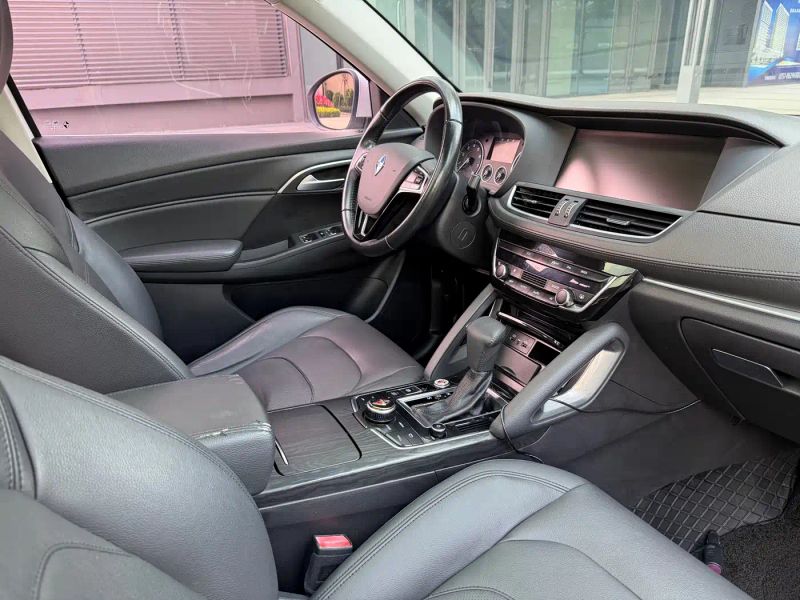 Borgward bx7