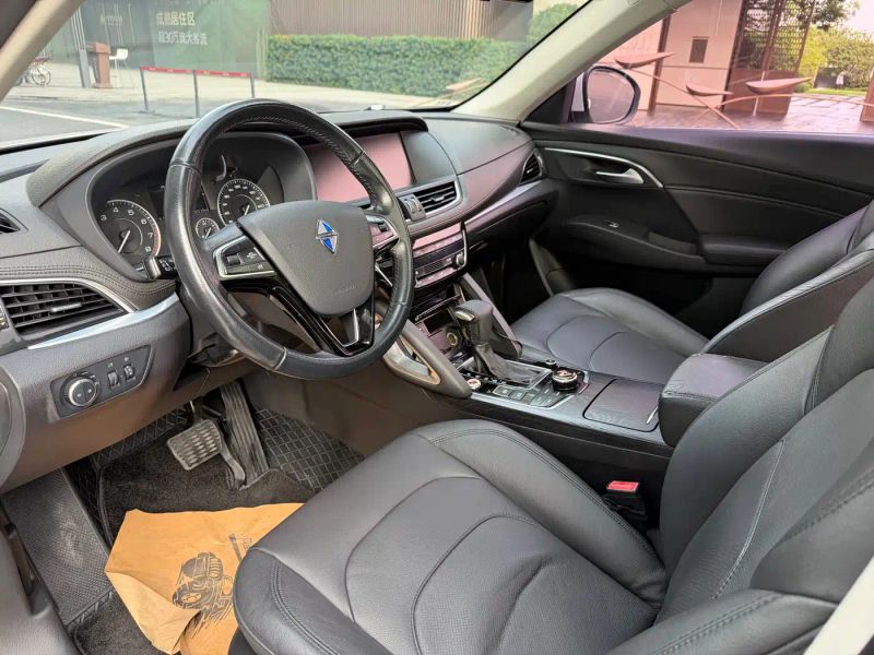 Borgward bx7