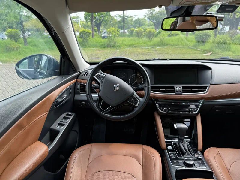 Borgward bx7