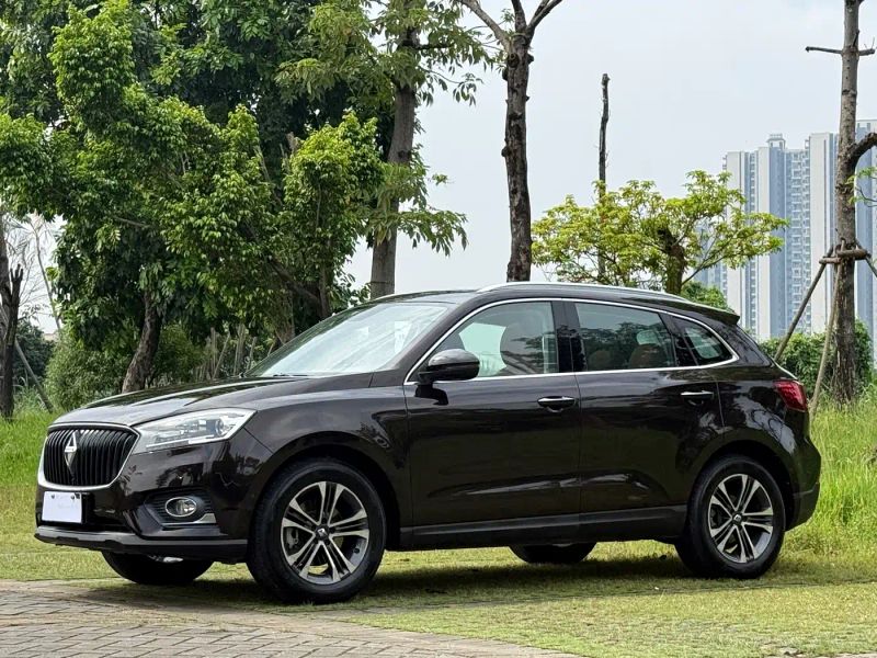 Borgward bx7