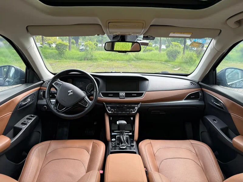 Borgward bx7