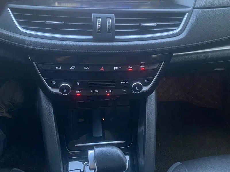 Borgward bx7