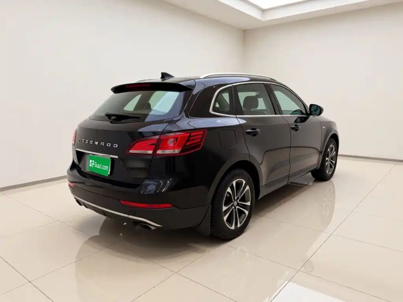 Borgward bx7