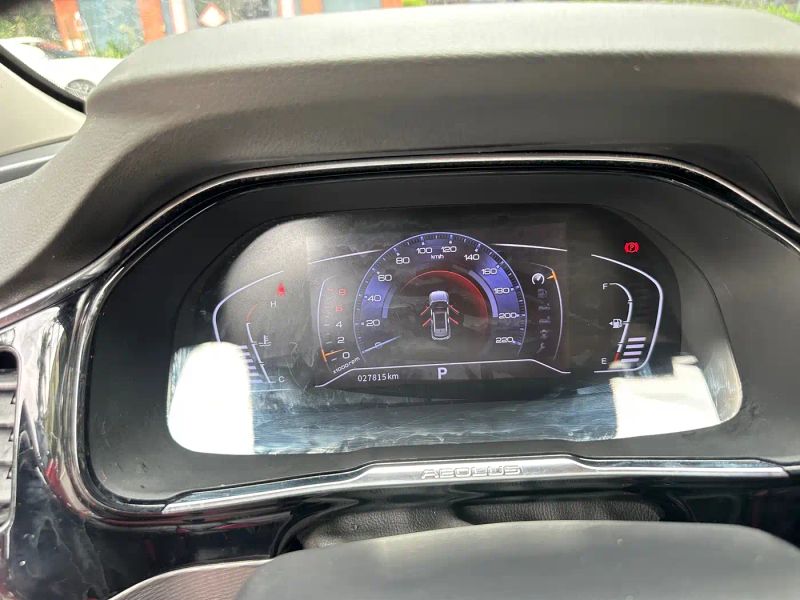 yixuan ax7