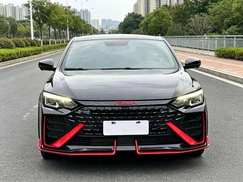 yixuan max