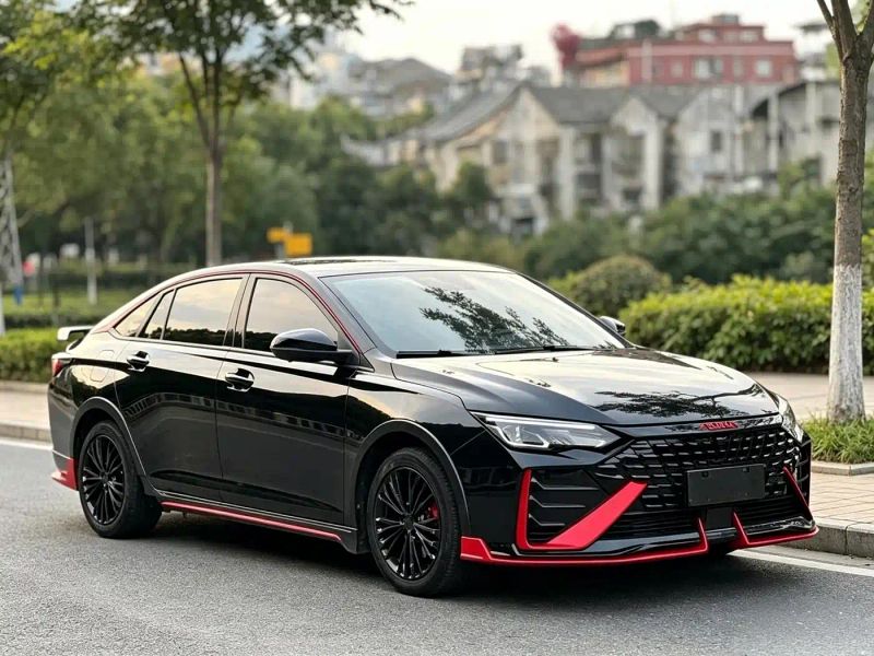 yixuan max
