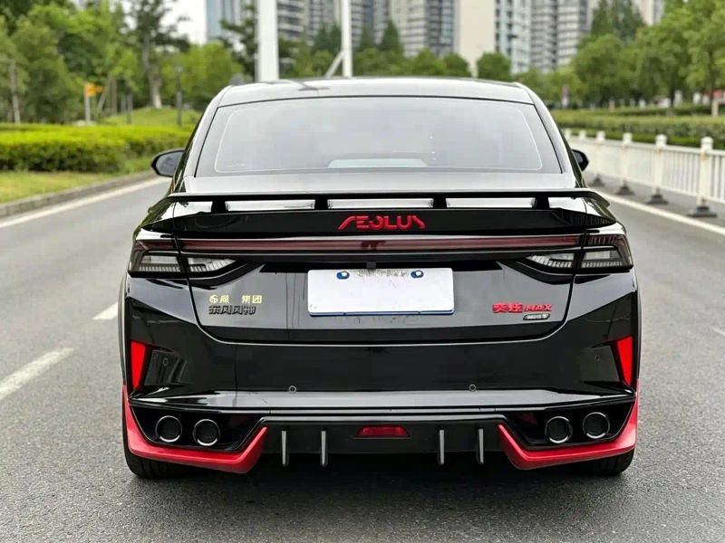 yixuan max