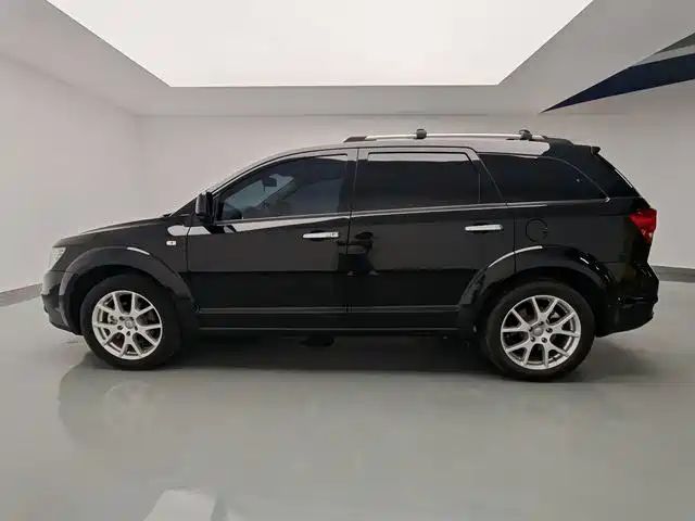 Dodge crossroad