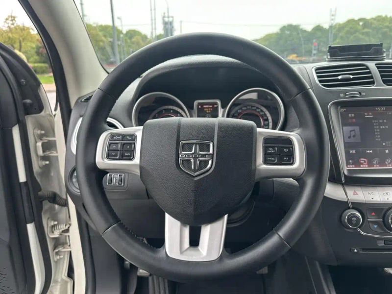 Dodge crossroad