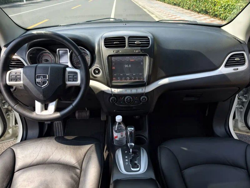 Dodge crossroad