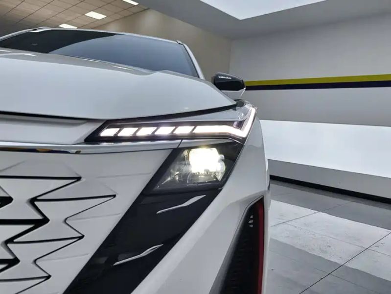 Changan_oshan z6