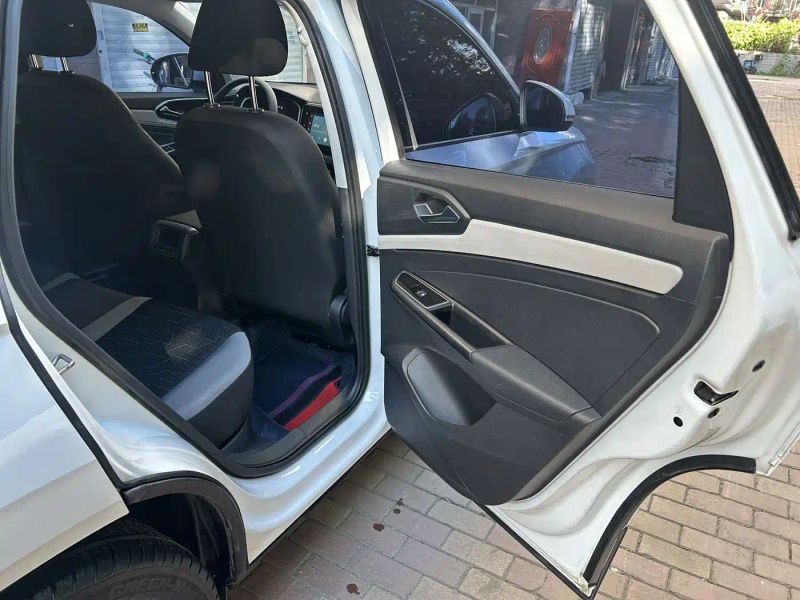 Jetta vs5
