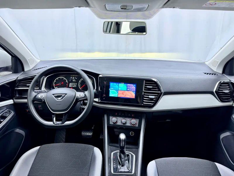 Jetta vs5