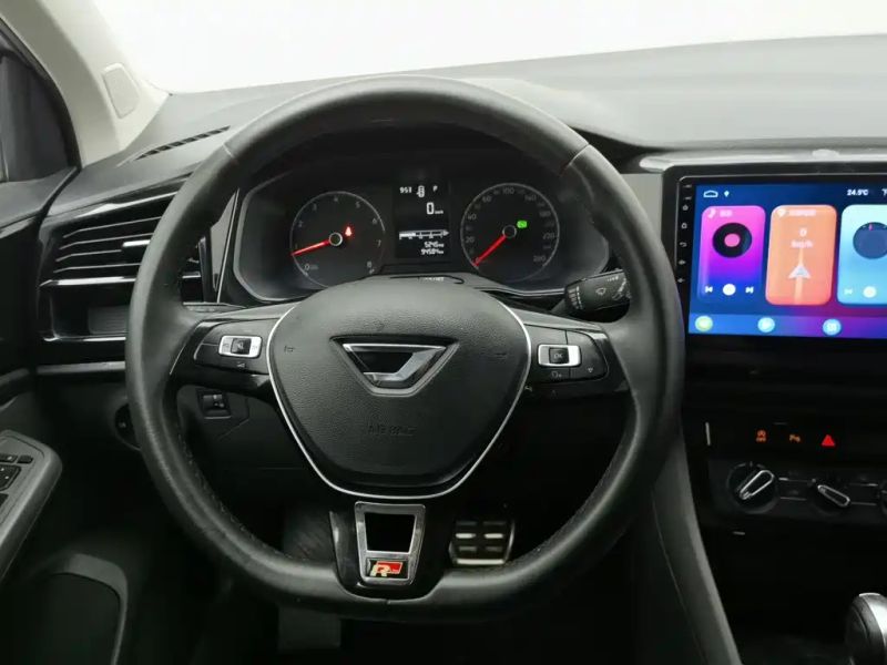 Jetta vs5
