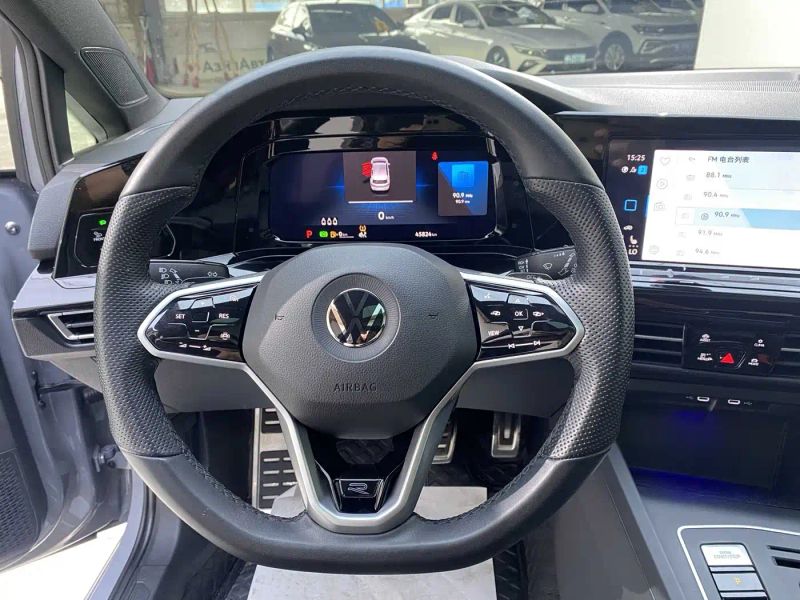 faw-volkswagen golf