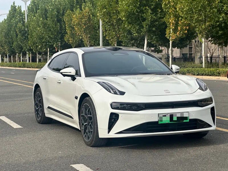 Zeekr 001