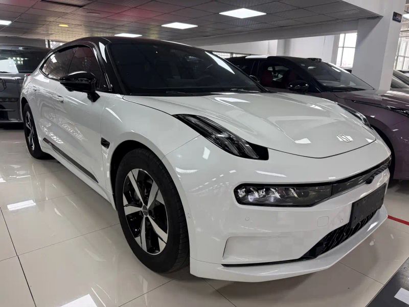 Zeekr 001