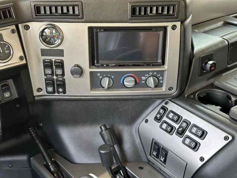 Hummer H1