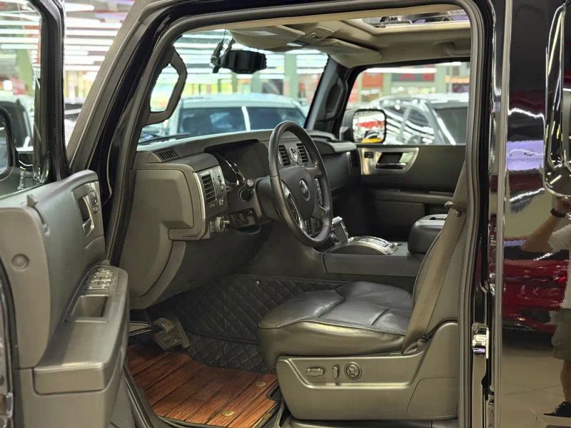 Hummer H2
