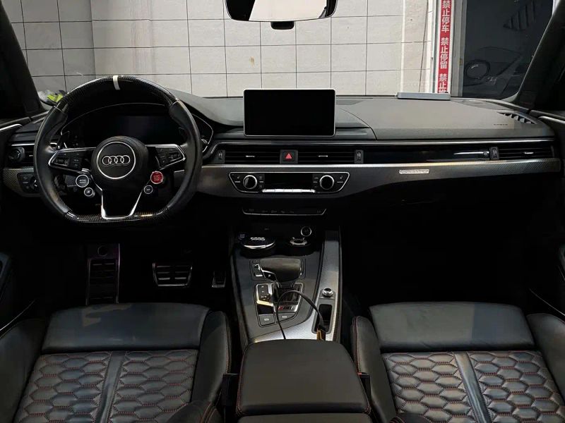 Audi rs