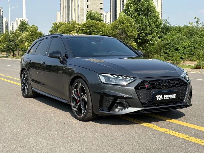 Audi S4