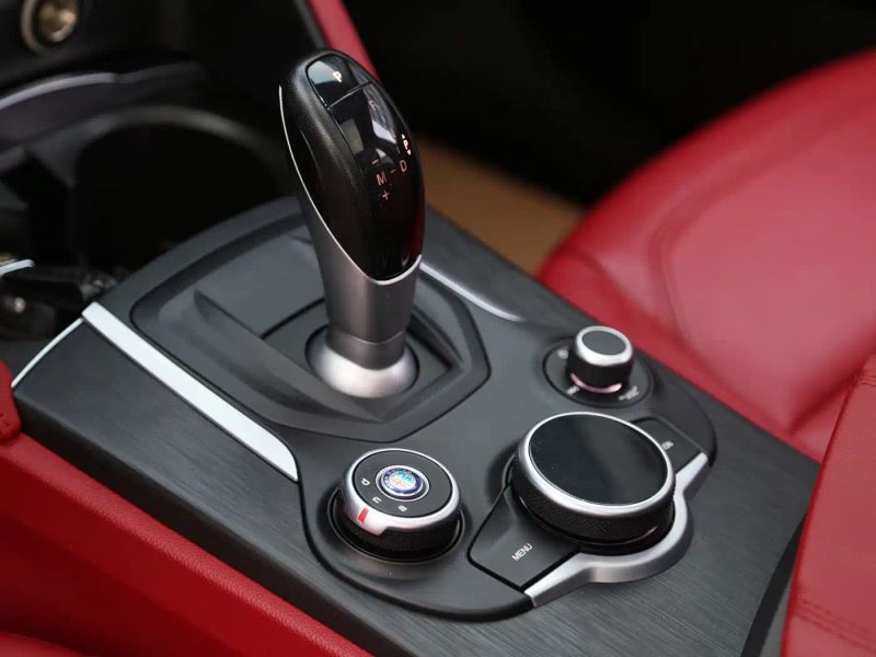 giulia stelvio