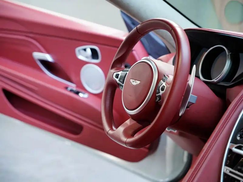 Aston-martin db11