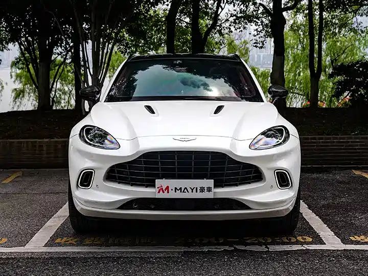 Aston-martin dbx