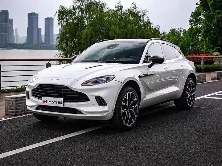 Aston-martin dbx