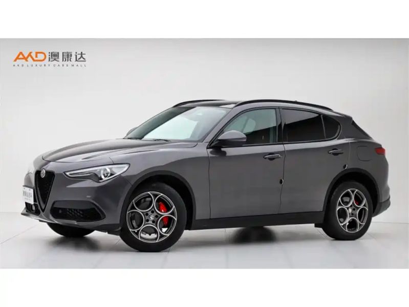 giulia stelvio