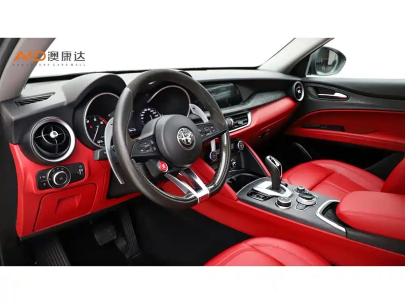 giulia stelvio