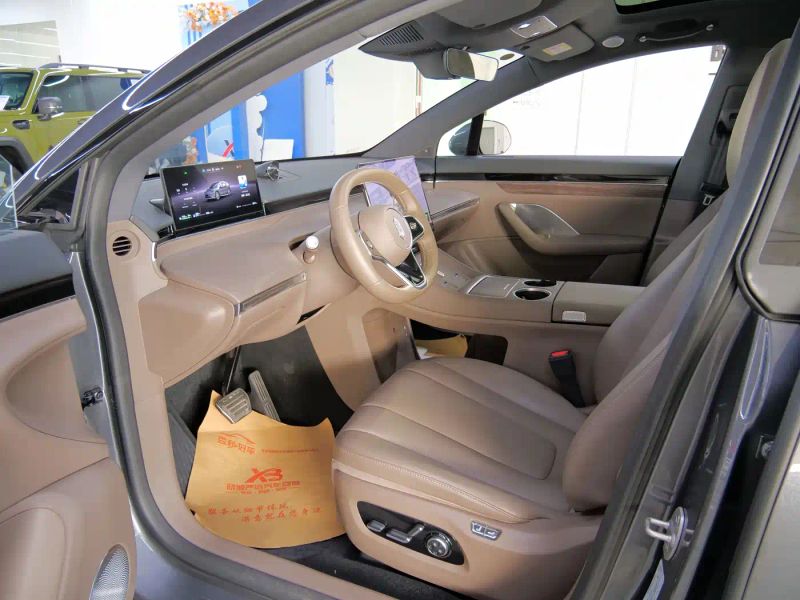 Luxeed r7