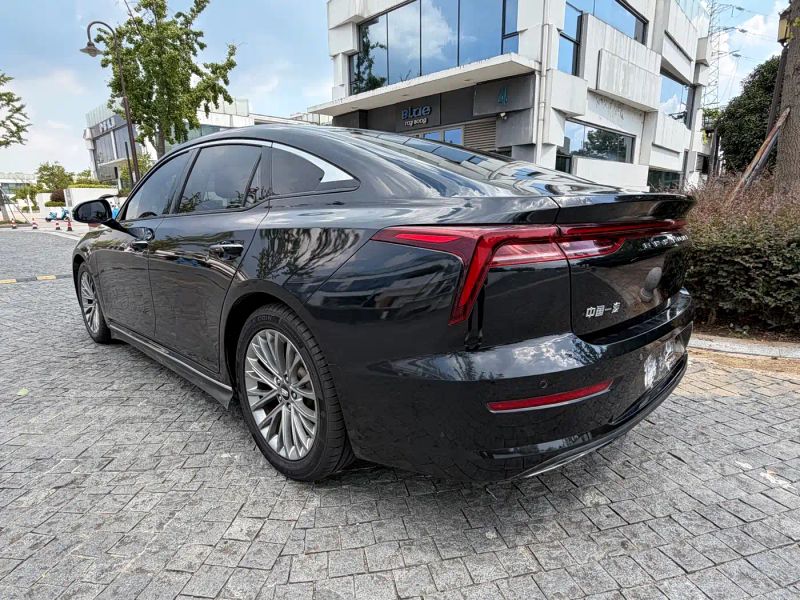 Besturn b70