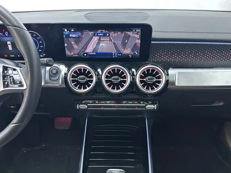 Mercedes-benz eqb