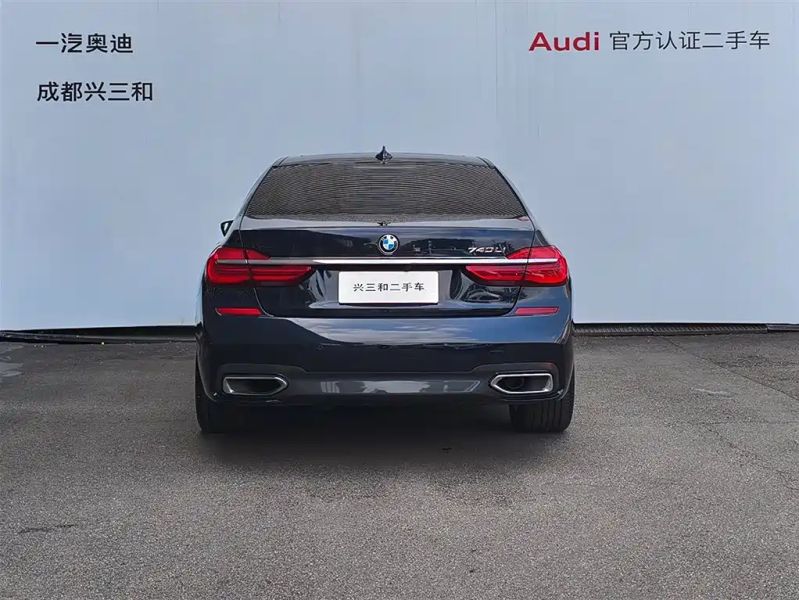 BMW 7-series
