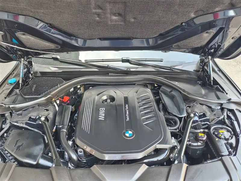 BMW 7-series