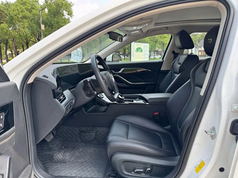 Besturn b70