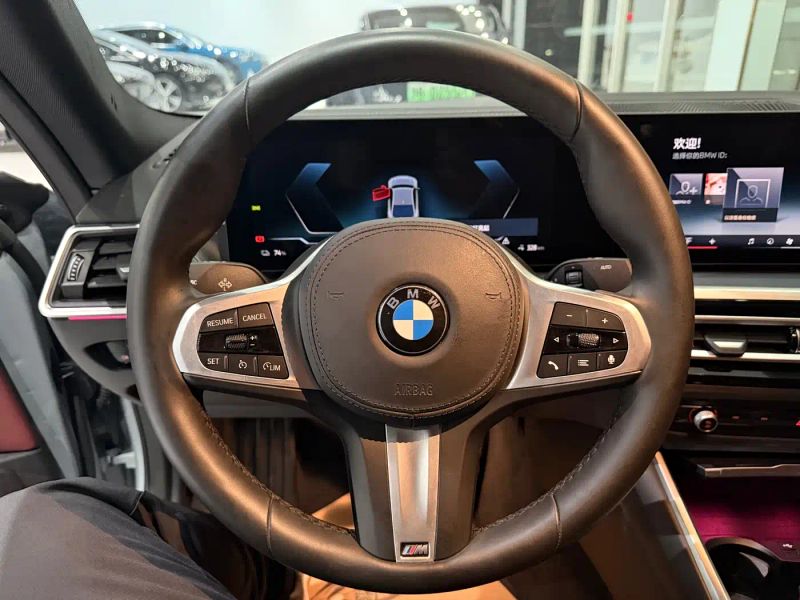 BMW i