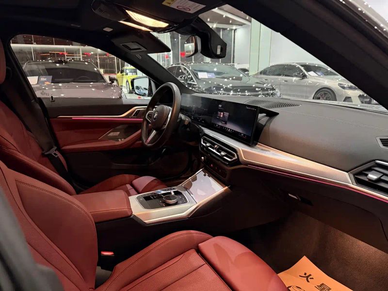 BMW i