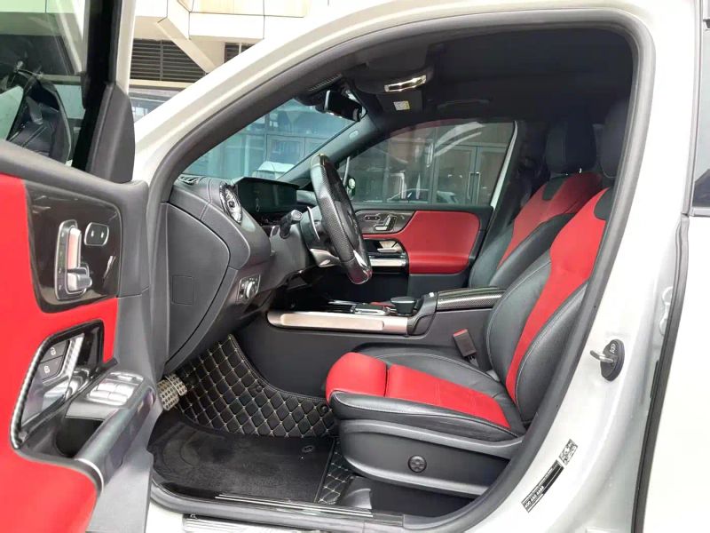 Mercedes-benz glb