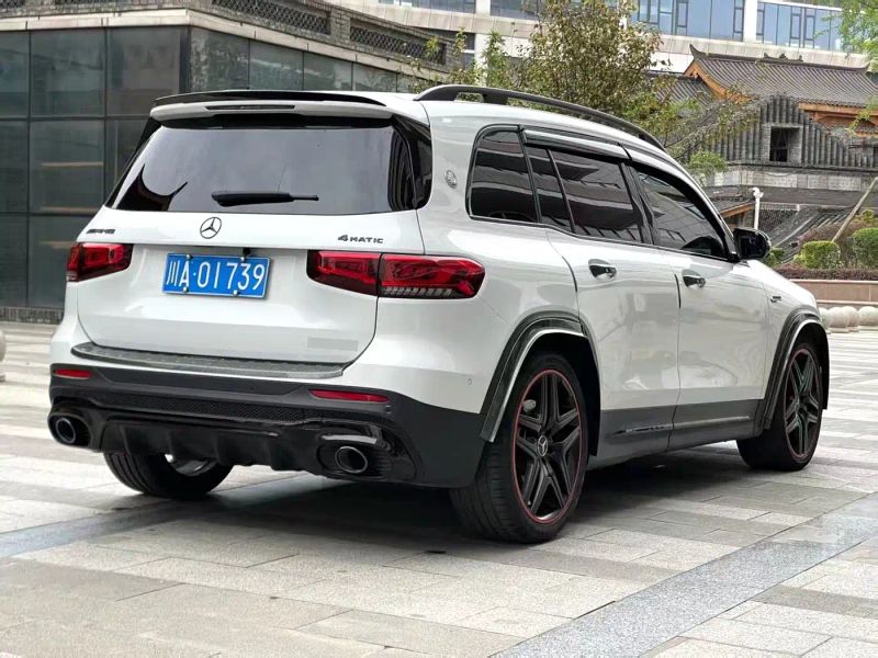 Mercedes-benz glb