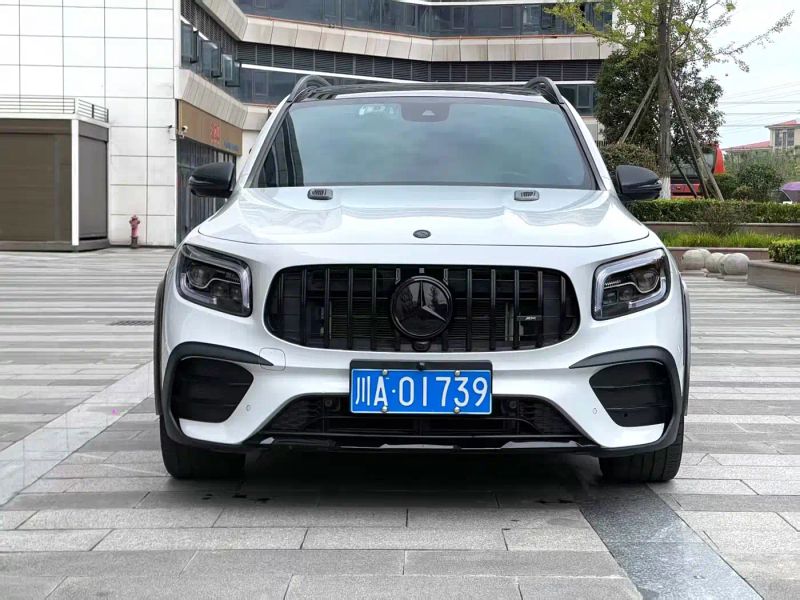 Mercedes-benz glb