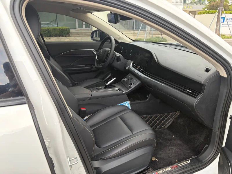 Besturn b70