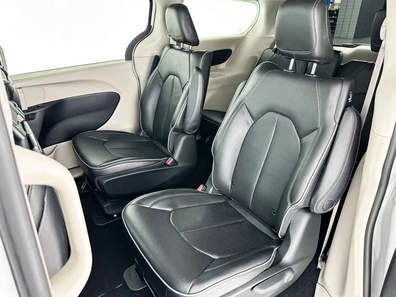 dajielong dodge_grand_caravan_phev