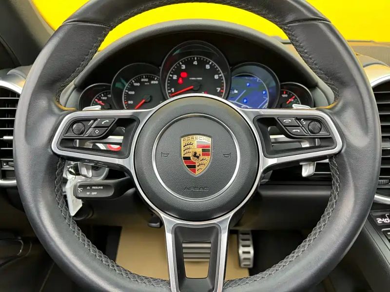 macan cayenne