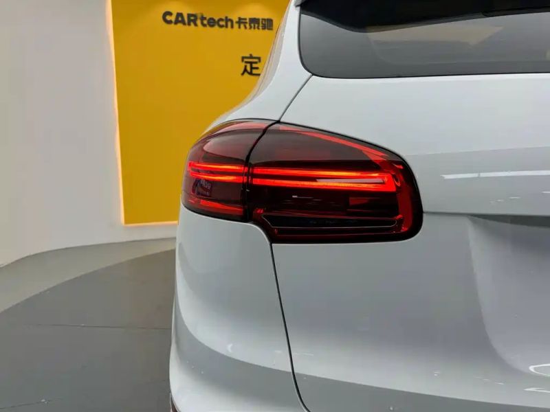macan cayenne