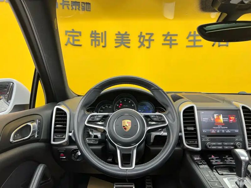 macan cayenne