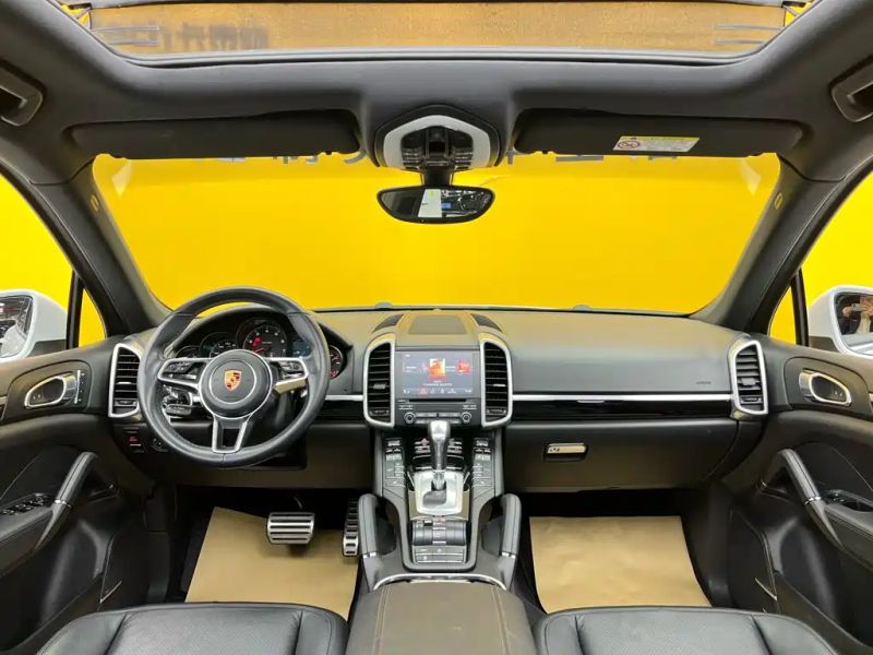macan cayenne