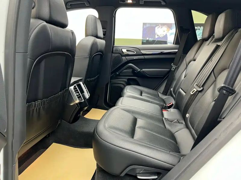 macan cayenne